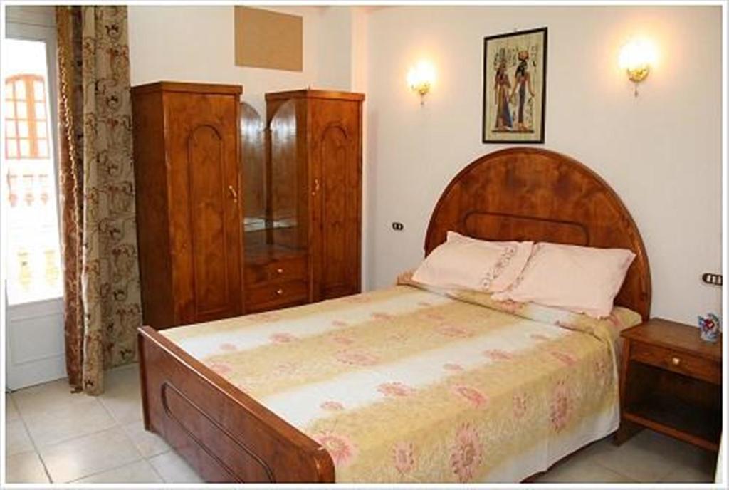 Royal Apartment *